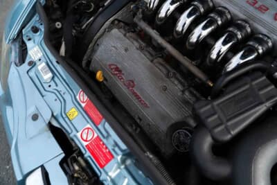 7000ポンド~1万ポンド(邦貨換算約135万円〜193万円)で現在も販売中のアルファ ロメオ「147GTA」(C)Bonhams