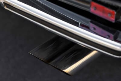 49万8400ドル（邦貨換算約7270万円）で落札されたフェラーリ「365 GTB/4 デイトナ」（C）Bonhams