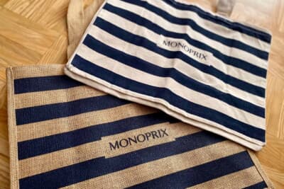 フランスのスーパーマーケット「モノプリ（MONOPRIX）」のエコバッグは毎回チェック。生地がしっかりしているので、エコバッグ以外でも使い道があり重宝します