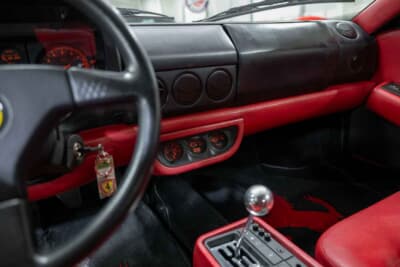 26万8800ドル（邦貨換算約3870万円）で落札されたフェラーリ「512TR」（C）Courtesy of RM Sotheby's