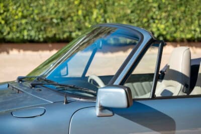 42万8500ドル（邦貨換算約6390万円）で落札されたポルシェ「911ターボ  フラットノーズ カブリオレ」（C）Courtesy of RM Sotheby's