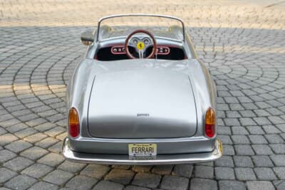 2万8160ドル（邦貨換算約410万円）で落札されたハリントン「スパイダー ジュニアカー」（C）Bonhams