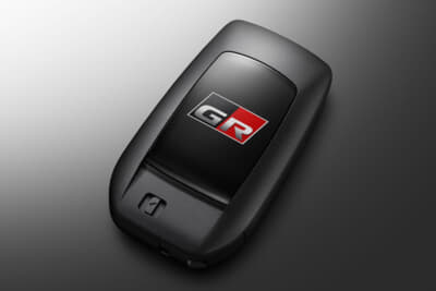 トヨタ カローラ クロス GRスポーツ：専用スマートキー