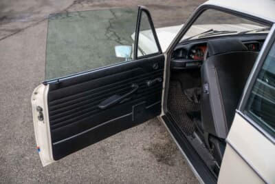 17万9200ドル（邦貨換算約2580万円）で落札されたBMW「2002ターボ」（C）Courtesy of RM Sotheby's