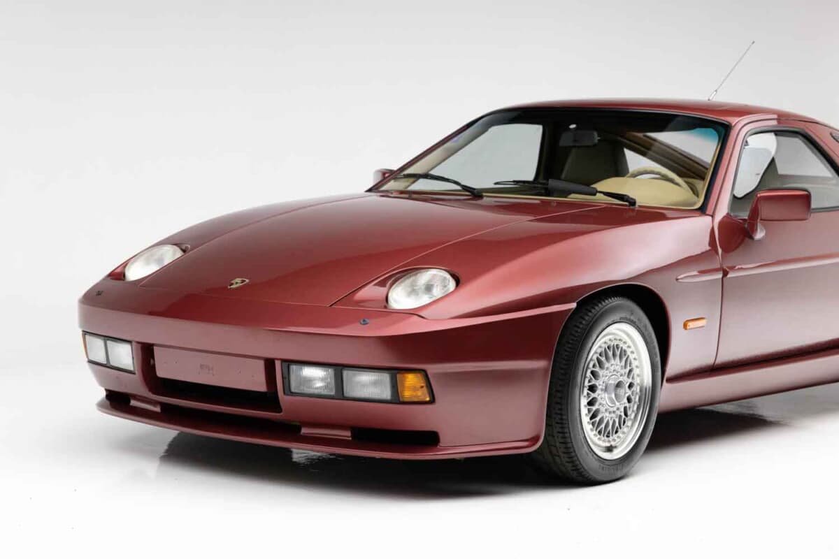 2024 お歳暮【公式】 - 人気ブランド 走行距離はわずか171km！ ポルシェ「928S by ゲンバラ」が約1880 ミニカー