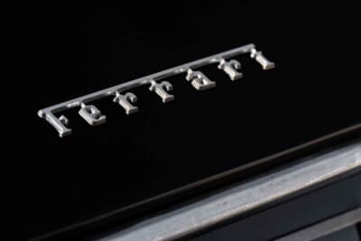 49万8400ドル（邦貨換算約7270万円）で落札されたフェラーリ「365 GTB/4 デイトナ」（C）Bonhams