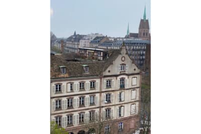 ホテルの部屋から見える風景