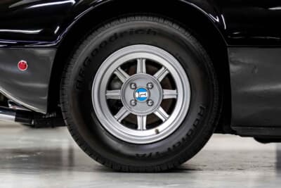 29万1000ドル（邦貨換算約4200万円）で落札されたデ・トマソ「マングスタ」（C）Courtesy of RM Sotheby's