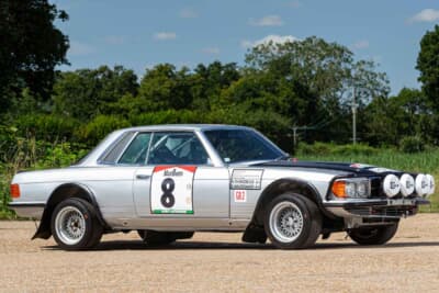 12万ポンド～20万ポンド（邦貨換算約2320万円〜約3870万円）で現在も販売中のメルセデス・ベンツ「450 SLC 5.0」（C）Bonhams