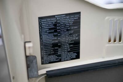 17万9200ドル（邦貨換算約2580万円）で落札されたBMW「2002ターボ」（C）Courtesy of RM Sotheby's