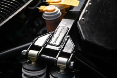 11万8500英ポンド（邦貨換算約2280万円）で現在も販売中のフォード「RS200トリビュート」（C）Iconicauctioneers