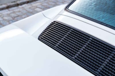 オークション終了後に個別販売されたポルシェ「959シュポルト」（C）Courtesy of RM Sotheby's