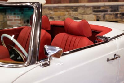 17万9200ドル（邦貨換算約2580万円）で落札されたメルセデス・ベンツ「280SL」（C）Courtesy of RM Sotheby's