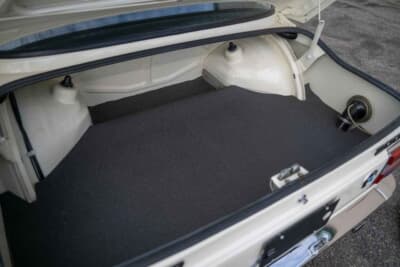 17万9200ドル（邦貨換算約2580万円）で落札されたBMW「2002ターボ」（C）Courtesy of RM Sotheby's