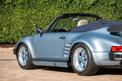 42万8500ドル（邦貨換算約6390万円）で落札されたポルシェ「911ターボ  フラットノーズ カブリオレ」（C）Courtesy of RM Sotheby's