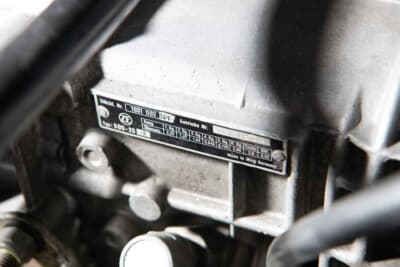 31万3000ドル（邦貨換算約4470万円）で落札されたデ・トマソ「パンテーラ 90Si」（C）Courtesy of RM Sotheby's