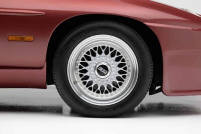 12万6000ドル（邦貨換算約1880万円）で落札されたポルシェ「928S by ゲンバラ」（C）Courtesy of RM Sotheby's