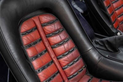 49万8400ドル（邦貨換算約7270万円）で落札されたフェラーリ「365 GTB/4 デイトナ」（C）Bonhams