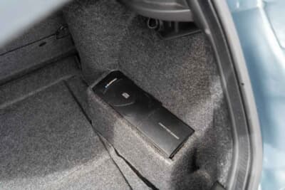 7000ポンド~1万ポンド(邦貨換算約135万円〜193万円)で現在も販売中のアルファ ロメオ「147GTA」(C)Bonhams