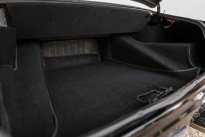 49万8400ドル（邦貨換算約7270万円）で落札されたフェラーリ「365 GTB/4 デイトナ」（C）Bonhams