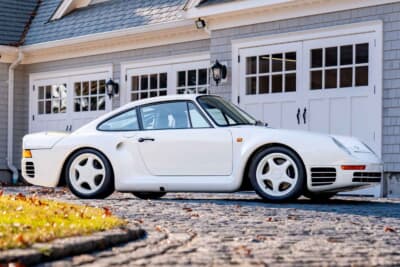 オークション終了後に個別販売されたポルシェ「959シュポルト」（C）Courtesy of RM Sotheby's