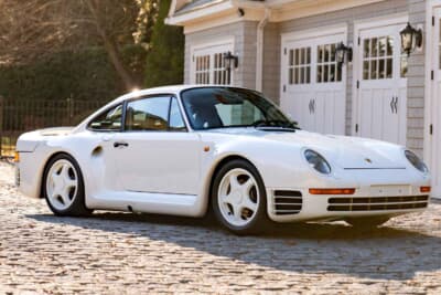 オークション終了後に個別販売されたポルシェ「959シュポルト」（C）Courtesy of RM Sotheby's