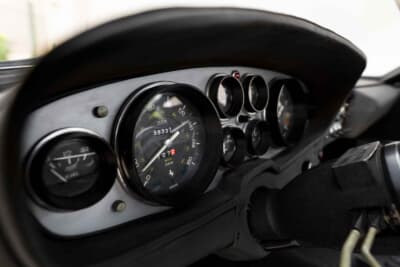 49万8400ドル（邦貨換算約7270万円）で落札されたフェラーリ「365 GTB/4 デイトナ」（C）Bonhams