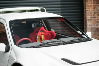 11万8500英ポンド（邦貨換算約2280万円）で現在も販売中のフォード「RS200トリビュート」（C）Iconicauctioneers