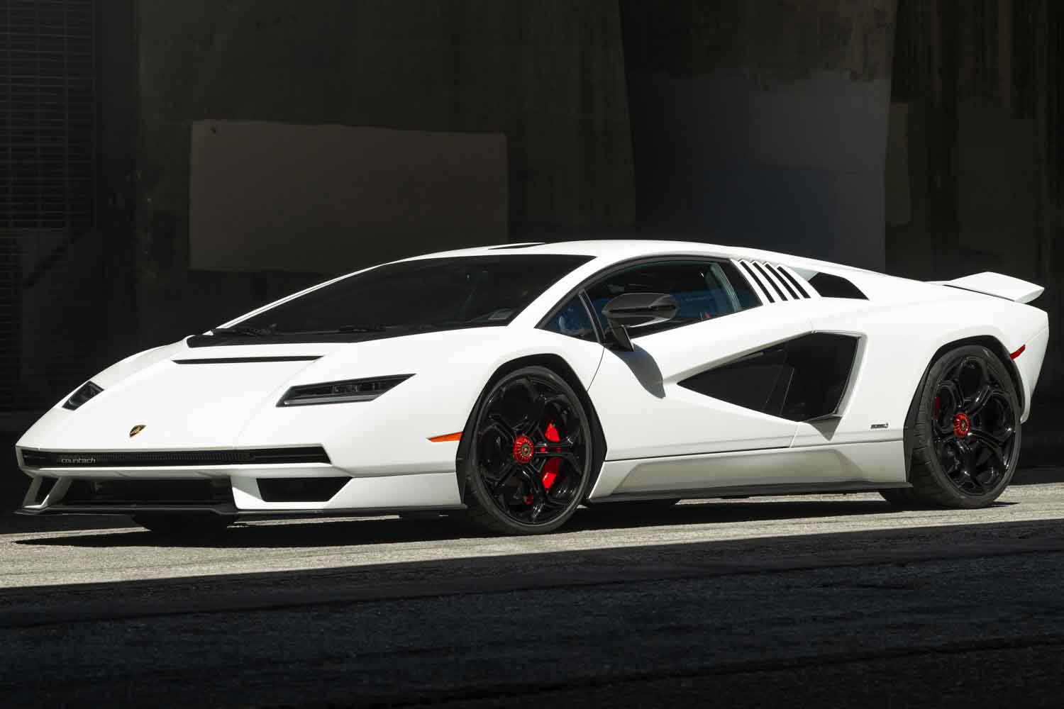 00_AMW_240703_lamborghini-