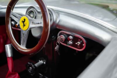 2万8160ドル（邦貨換算約410万円）で落札されたハリントン「スパイダー ジュニアカー」（C）Bonhams