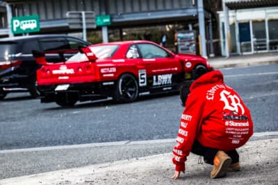 ミカ・スカイラインコーデでバッチリ決めたTSUKASA