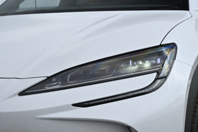 BYDシーライオン（SEALION）7：流線形のLEDヘッドライトを採用