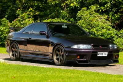 4万1340ポンド（邦貨換算約800万円）で落札された日産「スカイラインGT-R（BCNR33）」（C）Bonhams