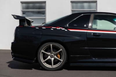 2万2960ドル（約3310万円）で現在も販売中の日産「スカイラインGT-R NISMO R1」（C）Bonhams