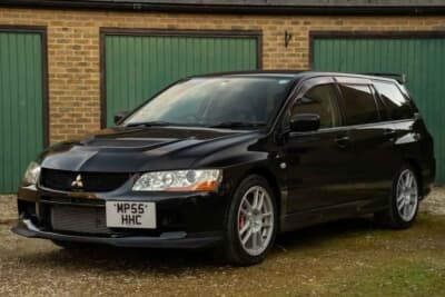 2万5000ポンド(約430万円〜487万円)で現在も販売中の三菱「ランサーエボリューション ワゴンGT」(C)Bonhams