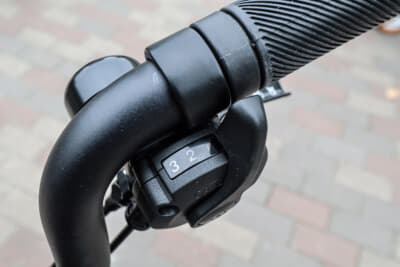 スタンダードな「C Line」は、内装3段・外装2段の計6段