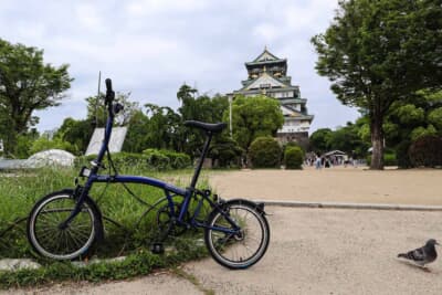 スタート地点の大阪城から乗ったのはオールスチール製のスタンダードな「C Line」