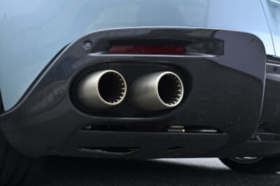 フェラーリ ローマスパイダー：爆音でもなくバランスの取れたエキゾーストノート