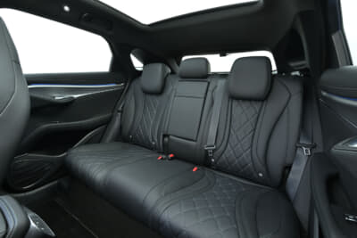 BYDシーライオン（SEALION）7：リアシートにはシートヒーターとリクライニング機構も備える