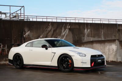 2014年モデルのR35 GT-R NISMOが石丸さんの愛車