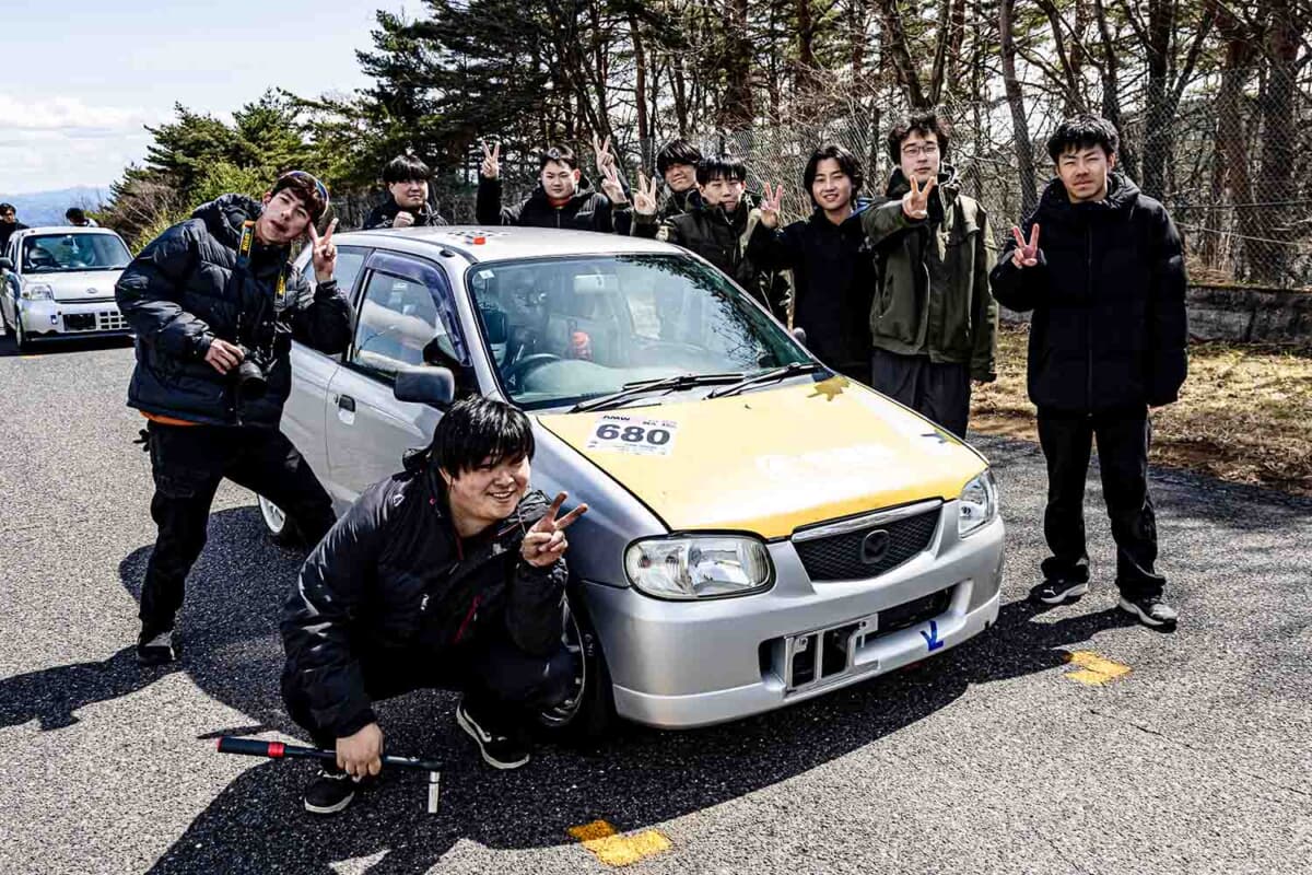 日大工学部•自動車部はスズキHA23型「アルト」で東北660耐久レースに参戦！ ドライバーはまだまだ伸びしろのある19歳〜20歳で構成