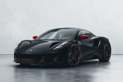 ロータス エミーラ ターボSE：コスモスブラックのボディにレッドのアクセントカラーを施したオプションのレーシングライン