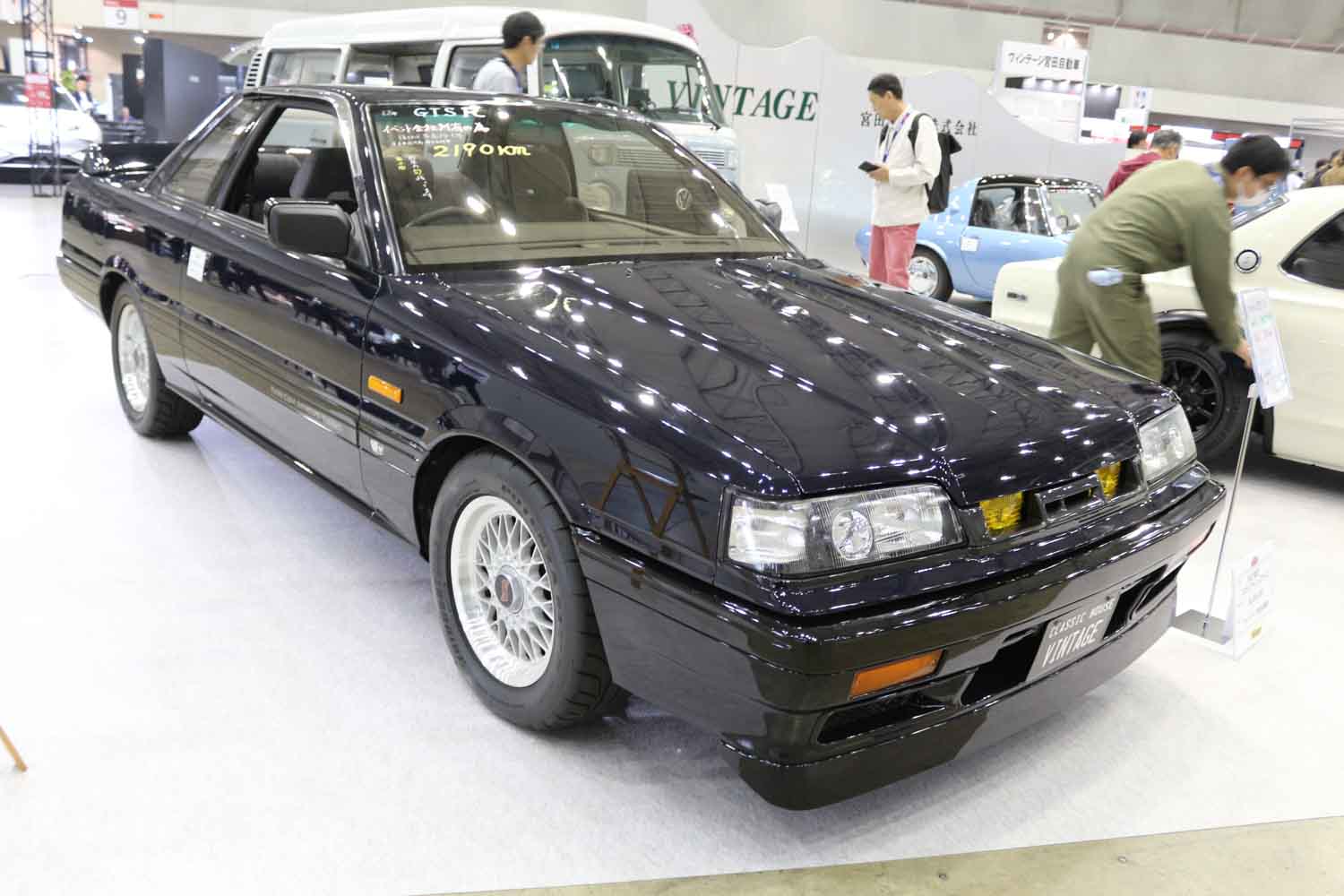 走行距離わずか2200km！800台限定生産の日産「スカイラインGTS-R