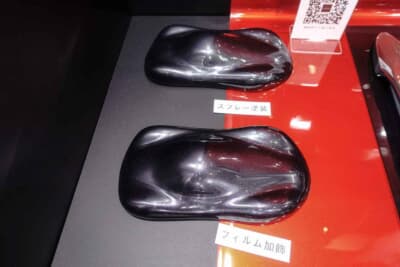 スプレー塗装とフィルム加飾の比較