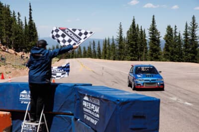 「The Mountain Decides（山が決める）」とよく言われていますが、2025年の決勝レースはグレンコーブまでのロアセクションとコースが短縮されました