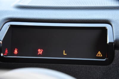 イネオス「グレナディア」：