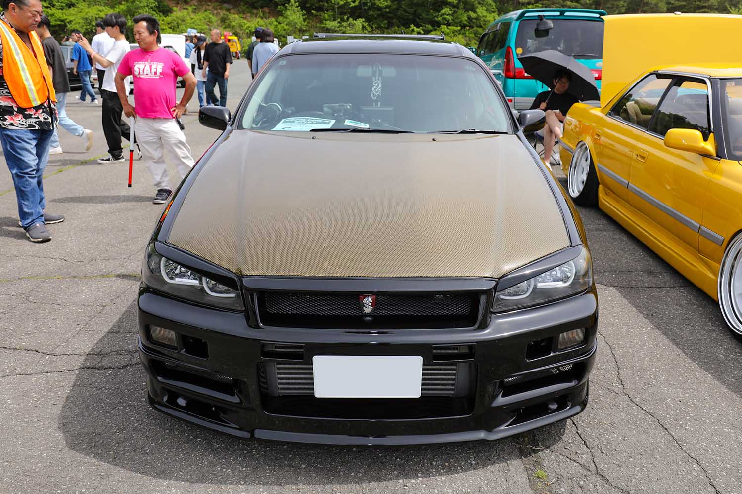 日産R34「スカイラインGT-R」顔の「ステージア」!? 純正より安く