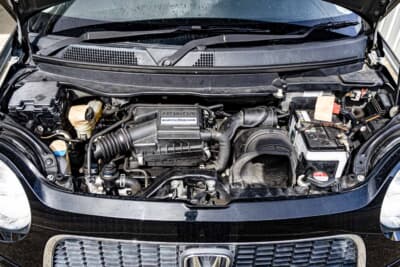 ホンダ N-ONE:エンジンはS660などと同じS07A型のターボでパワーやトルクも共通。ただしタービンはN-ONEのほうが若干ながら大きいとのことだ
