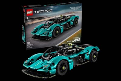 LEGO テクニック アストンマーティン・ヴァルキリー：ボディカラーはポディウム・グリーン