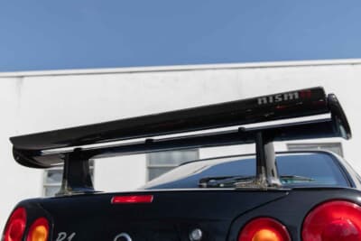 2万2960ドル（約3310万円）で現在も販売中の日産「スカイラインGT-R NISMO R1」（C）Bonhams